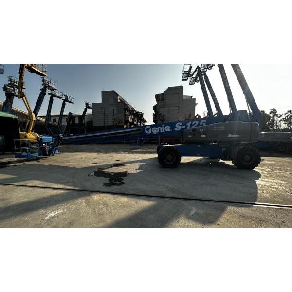 38 meters Telescopic Boom Lifts