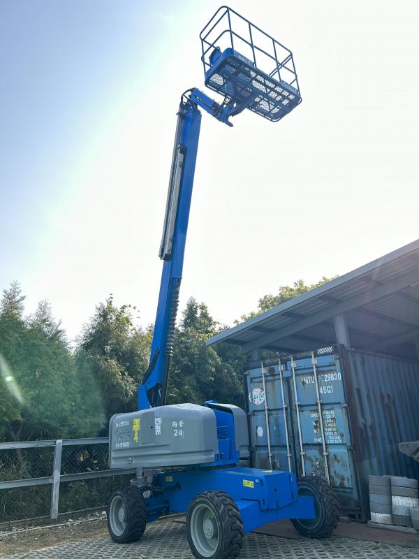 12/13.5 meters Telescopic Boom Lifts